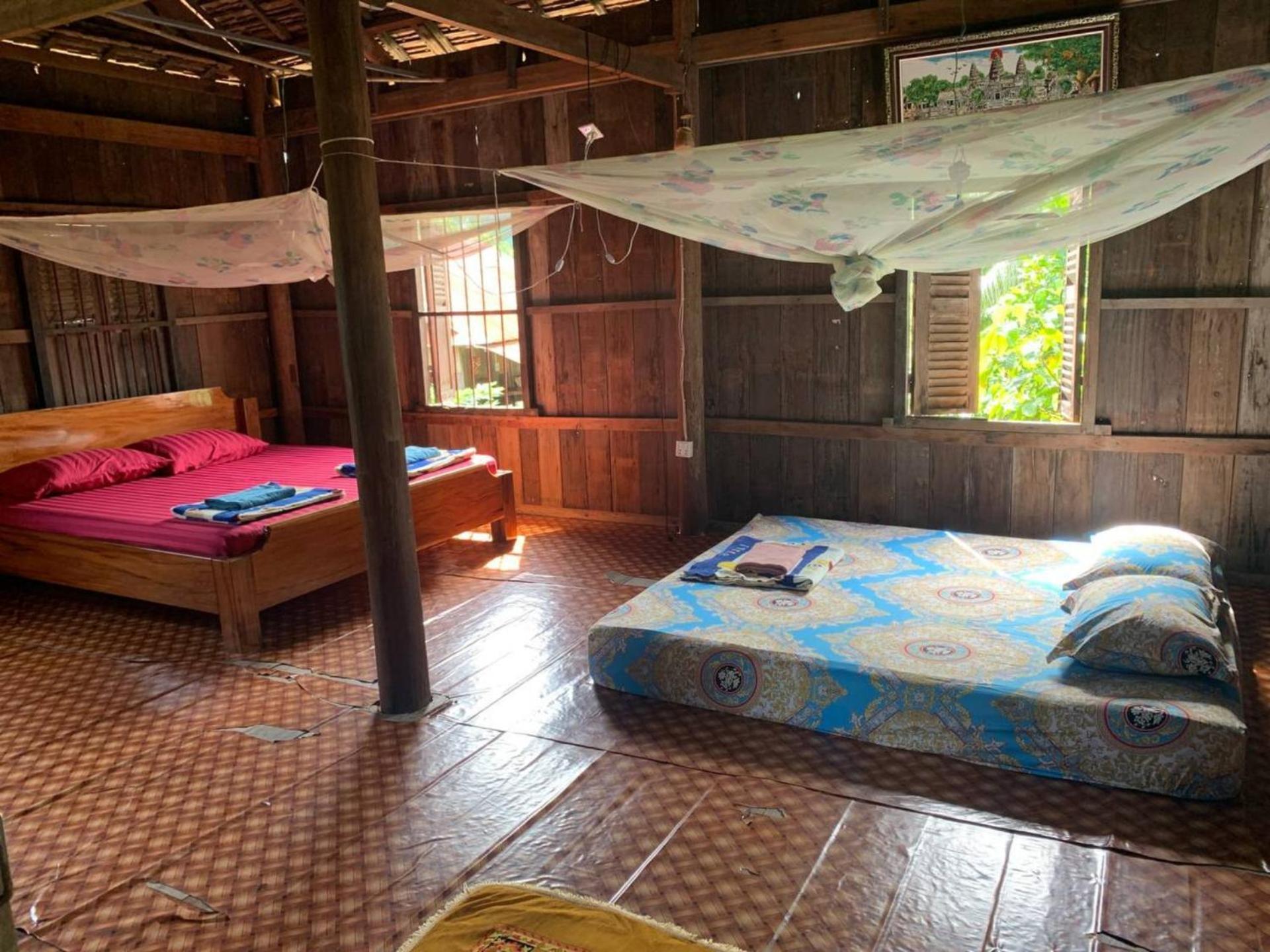 Family Batcave Homestay باتامبانغ المظهر الخارجي الصورة