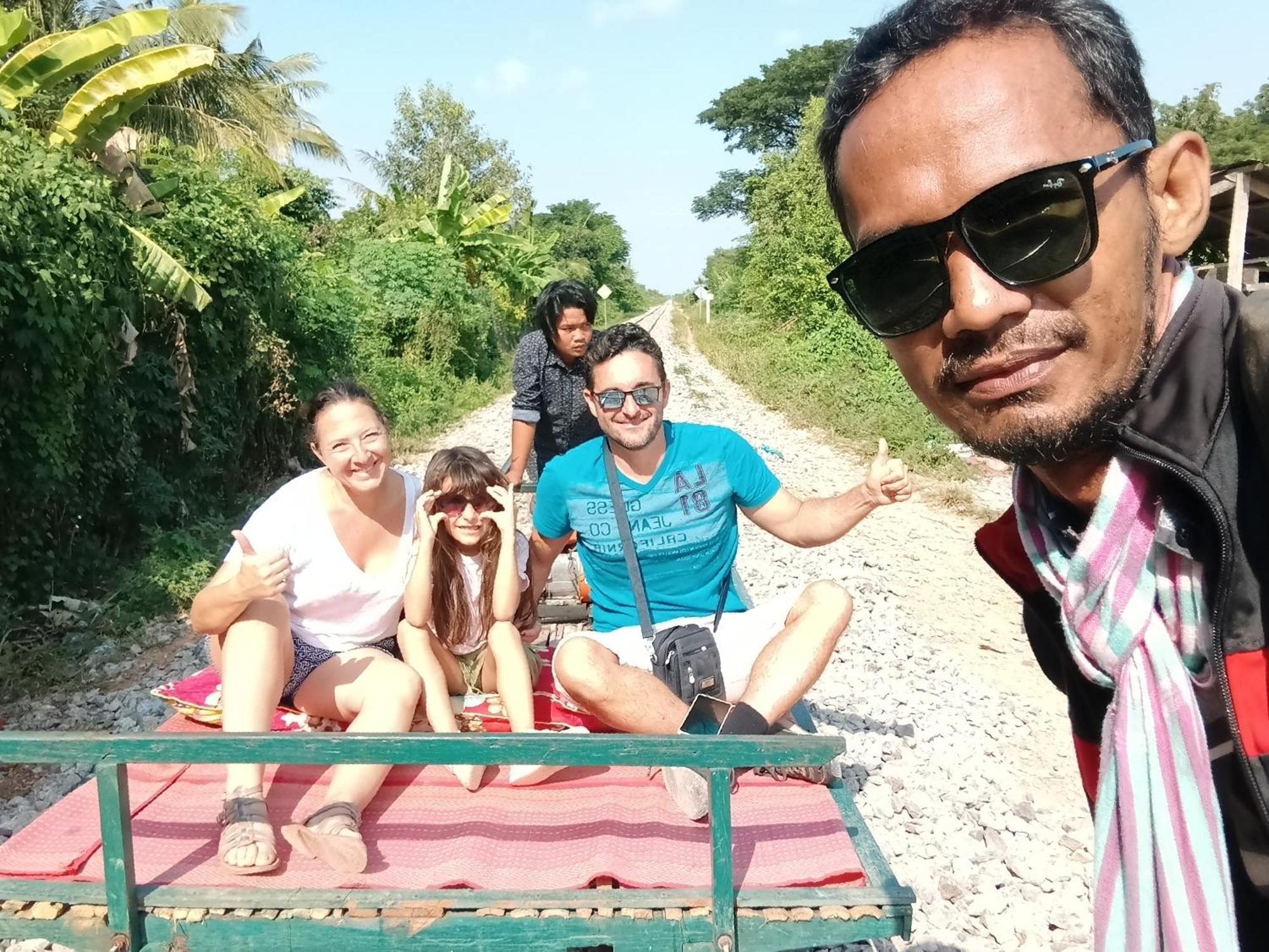 Family Batcave Homestay باتامبانغ المظهر الخارجي الصورة